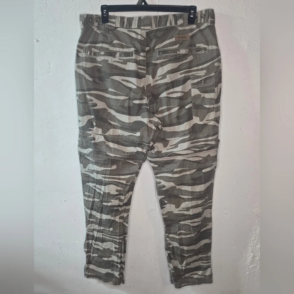 Cabela's Camo Cargo Convertible zip off pants